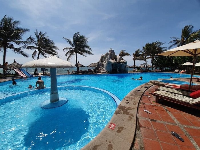 Top 10 Khách Sạn Ở Phan Thiết Gần Biển