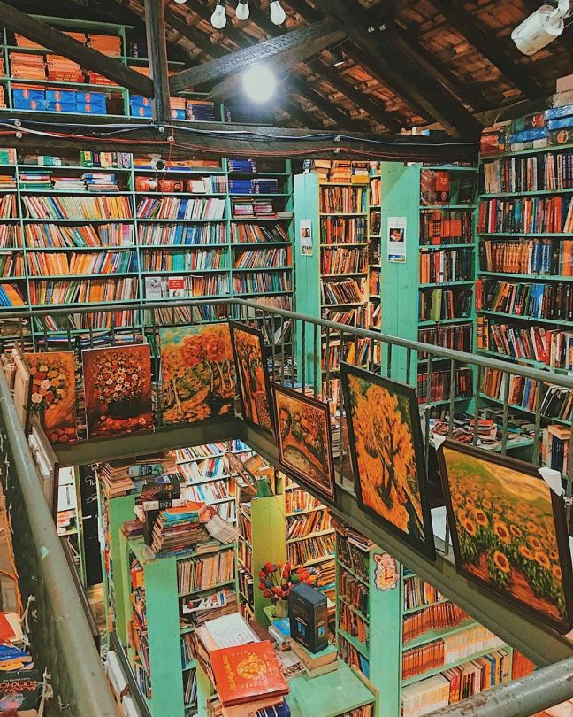 Top 10 nhà sách to nhất Hà Nội